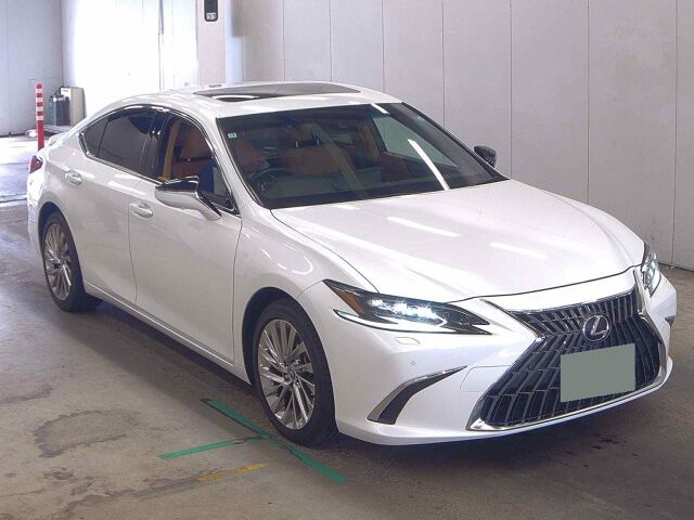 2022 Lexus ES ES300H VER-L Japan auction vehicle