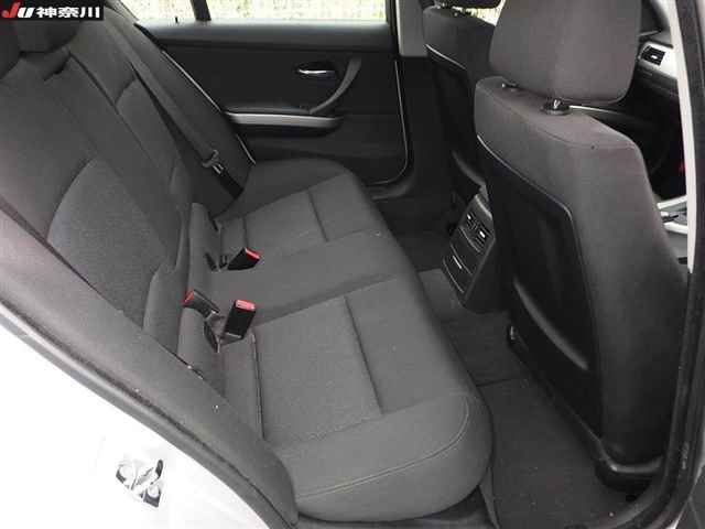 2005 BMW BMW3シリーズ 320i auction photo 9