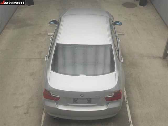 2005 BMW BMW3シリーズ 320i auction photo 6