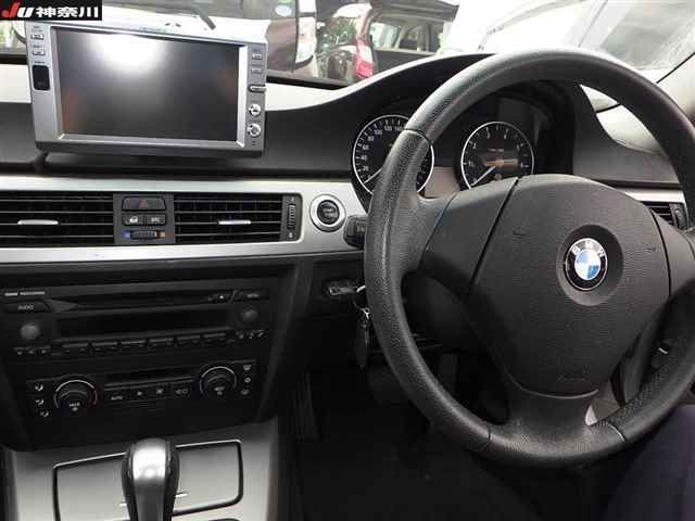 2005 BMW BMW3シリーズ 320i auction photo 3