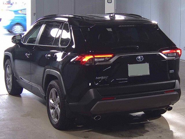 2021 Toyota RAV4 ハイブリッドG 4WD auction photo 2