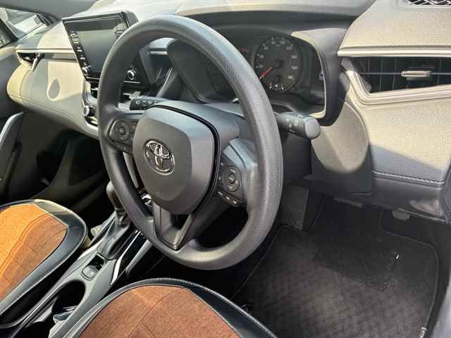 2023 Toyota Corolla Cross G auction photo 3