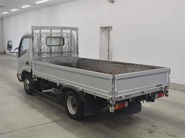 2015 Toyota Dyna auction photo 2