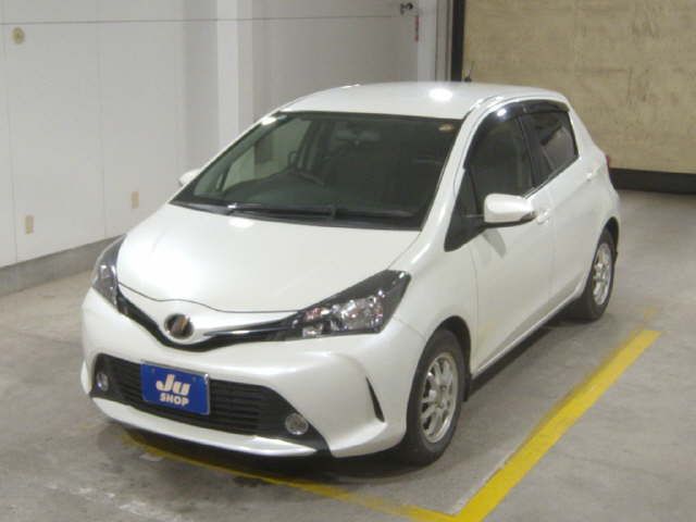 2014 Toyota Vitz auction photo 4