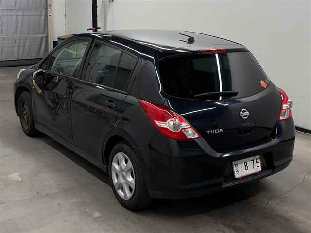 2012 Nissan ティーダ 15M auction photo 2