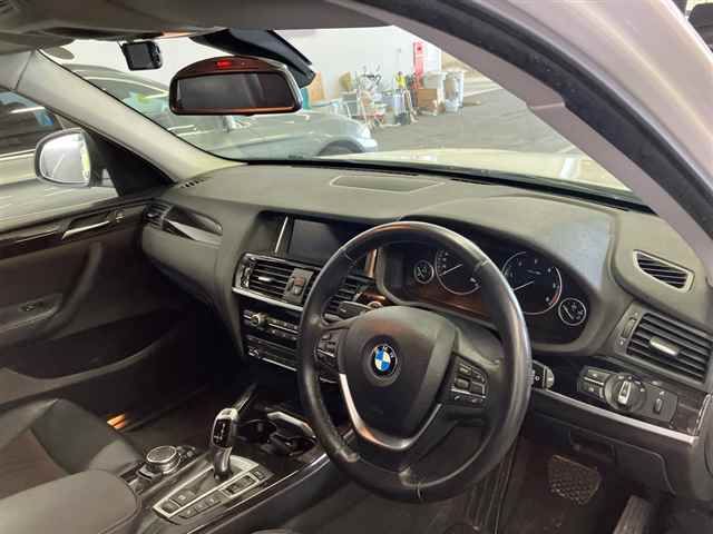 2016 BMW X3 xDrive20d auction photo 3
