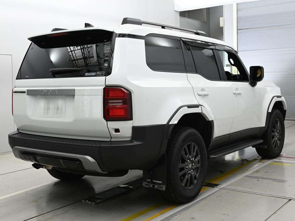2025 Toyota Land Cruiser 250 VX 4WD auction photo 2