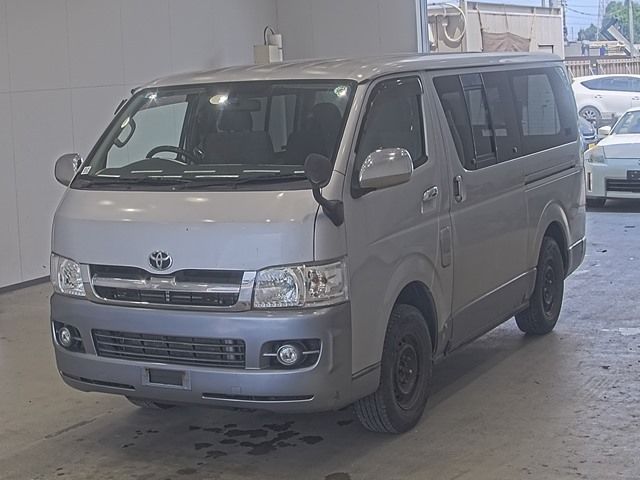 2004 Toyota Hiace バン スーパーGL Japan auction vehicle