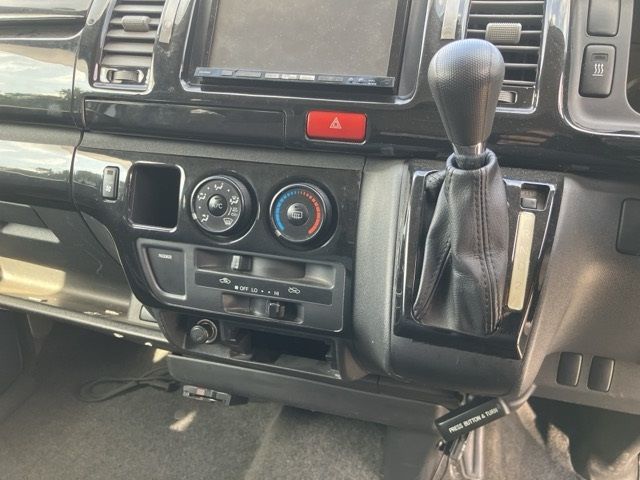 2004 Toyota Hiace バン スーパーGL auction photo 5
