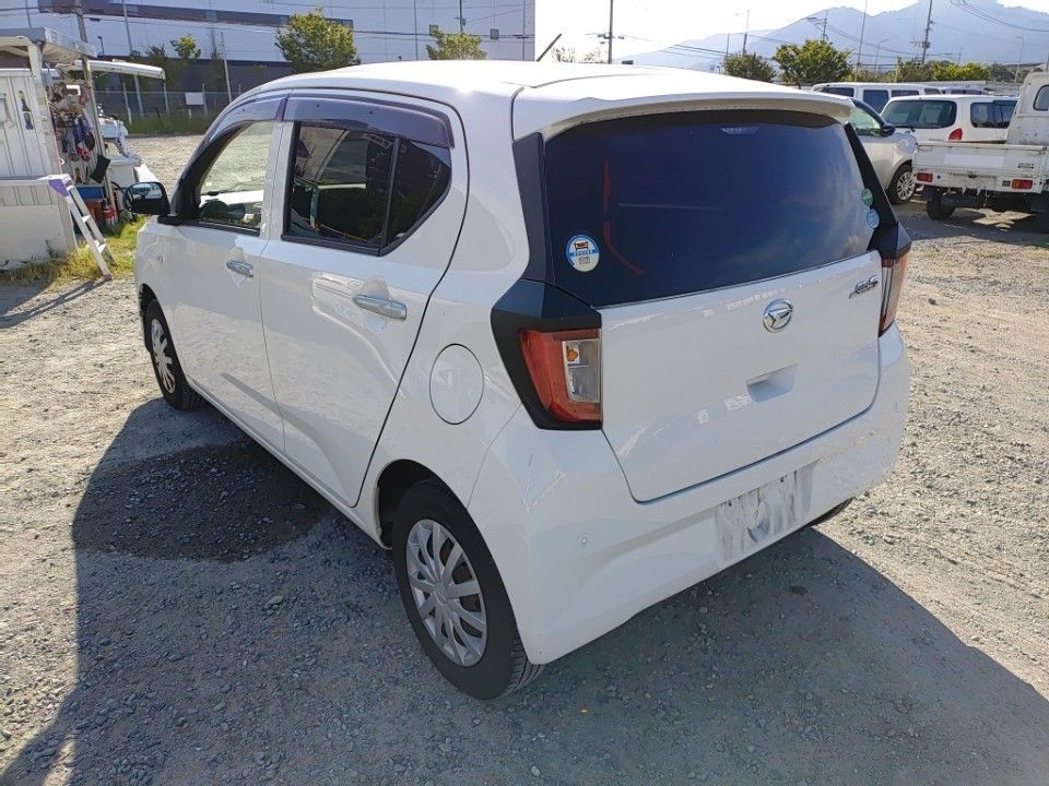 2020 Daihatsu Mira e:S auction photo 6