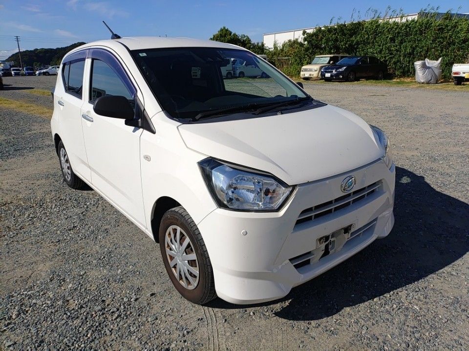 2020 Daihatsu Mira e:S auction photo 4