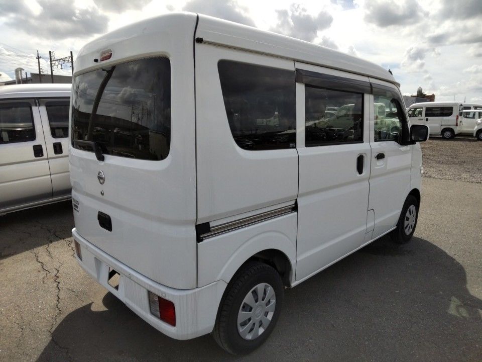 2022 Nissan NV100 Clipper auction photo 2