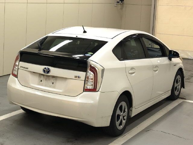 2013 Toyota Prius S auction photo 4