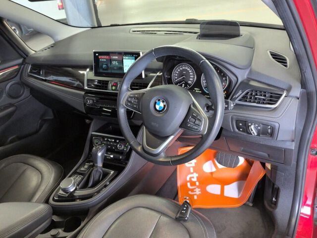 2018 BMW 2 Series 218Iグランツアラグ auction photo 3
