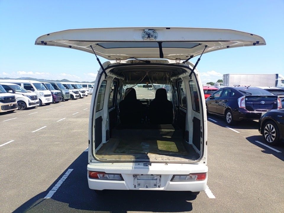2018 Daihatsu ハイゼット カーゴ auction photo 8