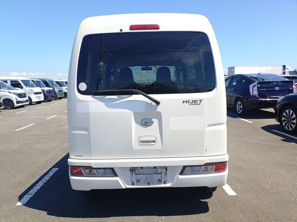 2018 Daihatsu ハイゼット カーゴ auction photo 5