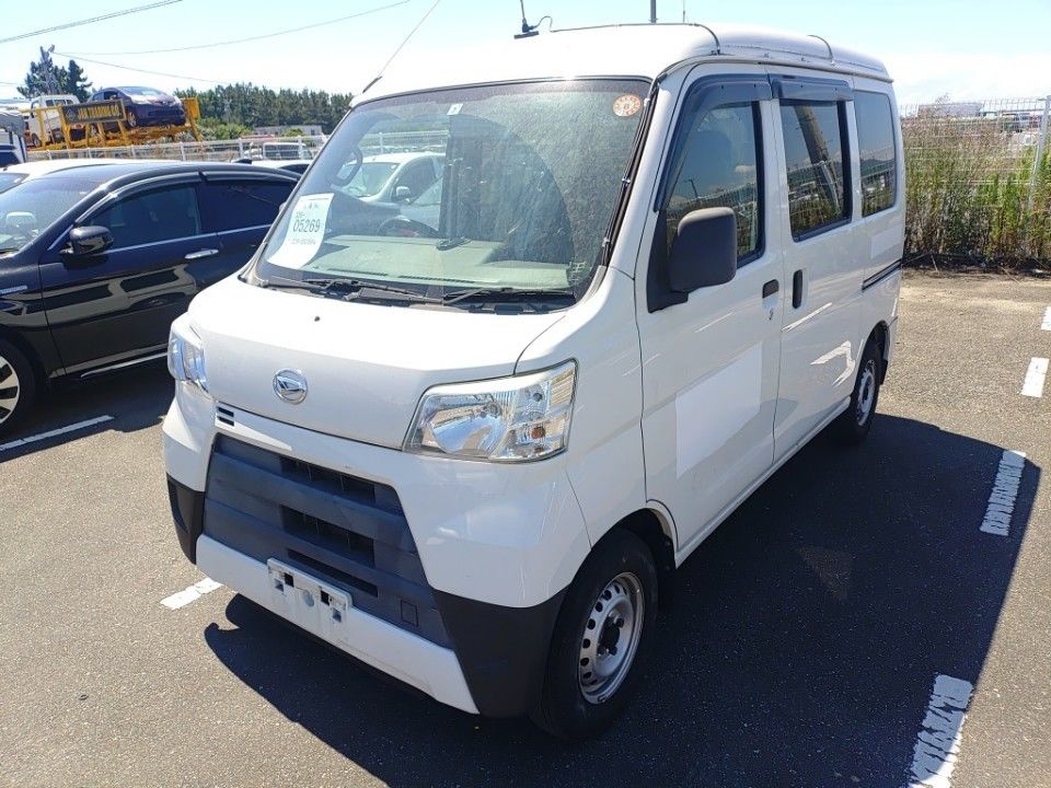 Japan Auction Vehicles 32 2018 Daihatsu ハイゼット カーゴ auction photo