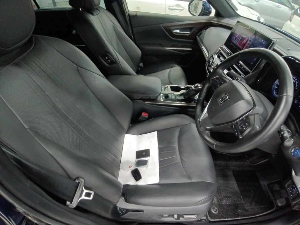 2021 Toyota Crown G-Executive Four 4WD auction photo 10