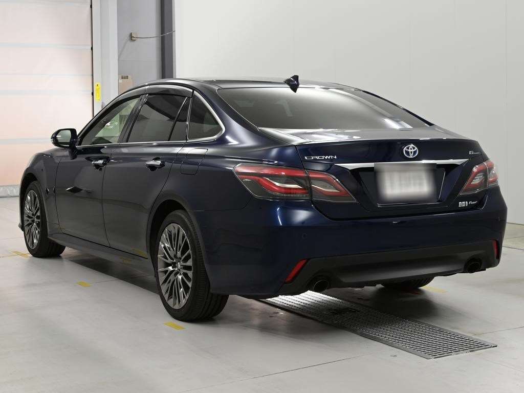 2021 Toyota Crown G-Executive Four 4WD auction photo 6