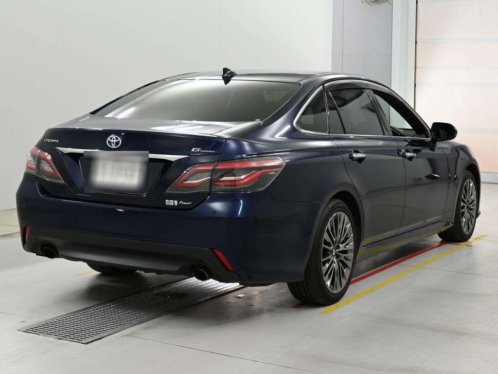 2021 Toyota Crown G-Executive Four 4WD auction photo 2