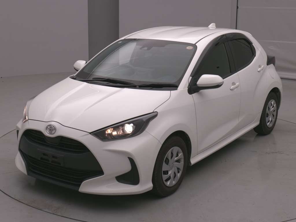 Japan Auction Vehicles 4 2021 Toyota Yaris X auction photo