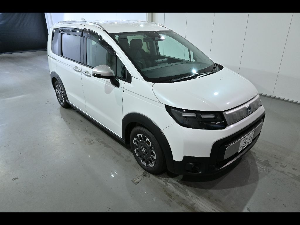 2024 Honda Freed e:HEV 5 Japan auction vehicle