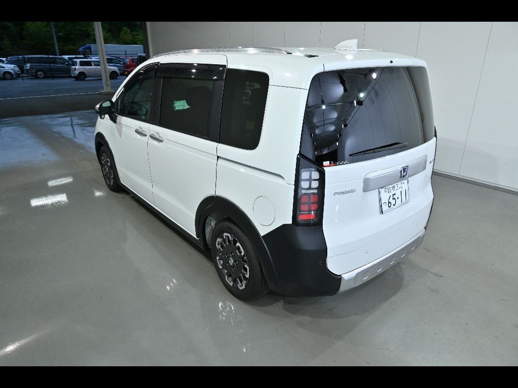 2024 Honda Freed e:HEVクロスター 5人 auction photo 5
