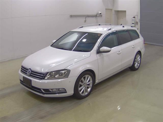 2014 Volkswagen VWパサートヴァリアント パサートヴァリアント TSIハイライン auction photo 3