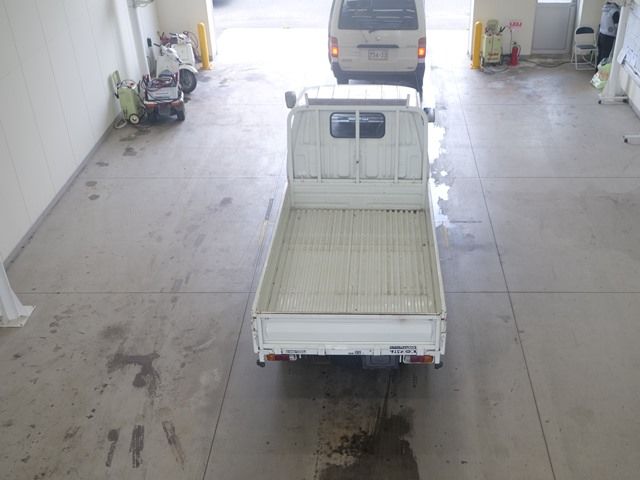 1991 Toyota Hiace ヒラ auction photo 3