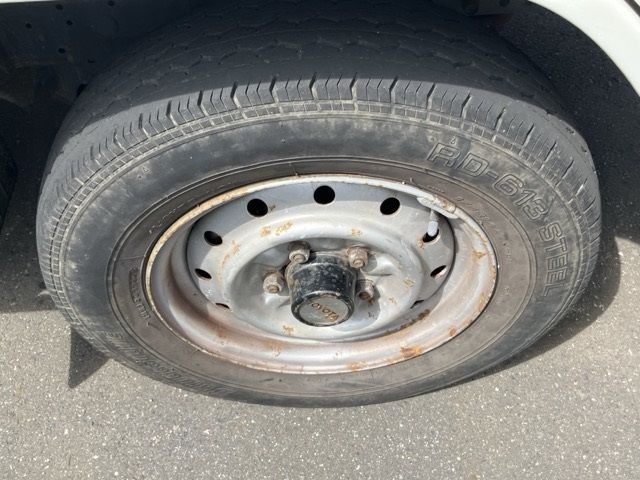1991 Toyota Hiace ヒラ auction photo 8