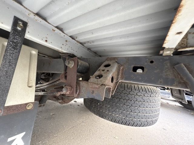 1991 Toyota Hiace ヒラ auction photo 13