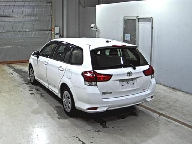 2021 Toyota Corolla Fielder EX auction photo 2