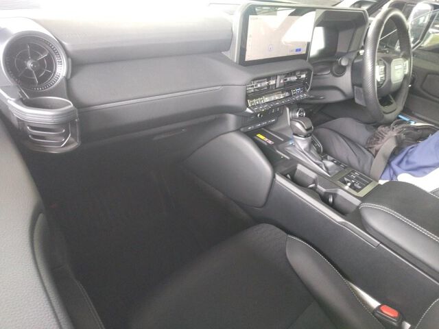 2024 Toyota Land Cruiser 250 VX 4WD auction photo 3