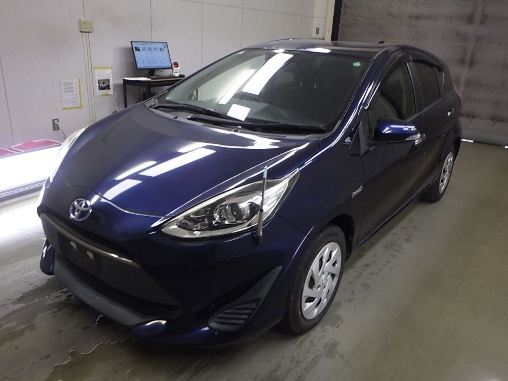 2017 Toyota Aqua S Style Black auction photo 4