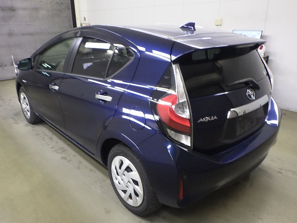 2017 Toyota Aqua S Style Black auction photo 5