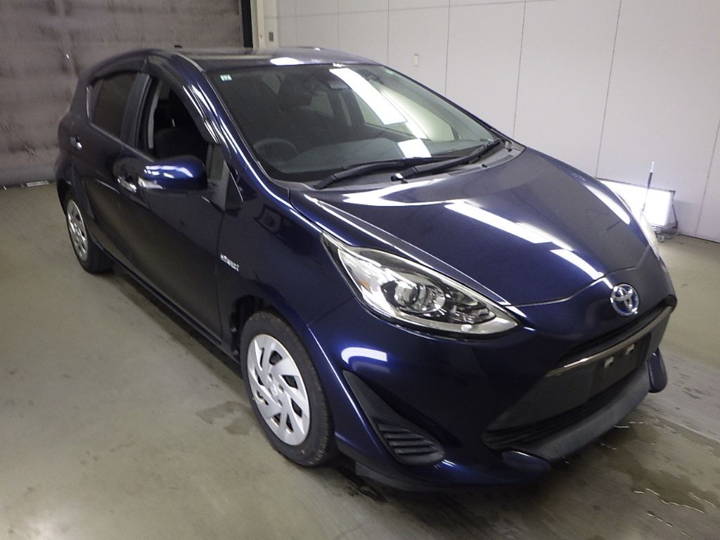 2017 Toyota Aqua S Style Black Japan auction vehicle