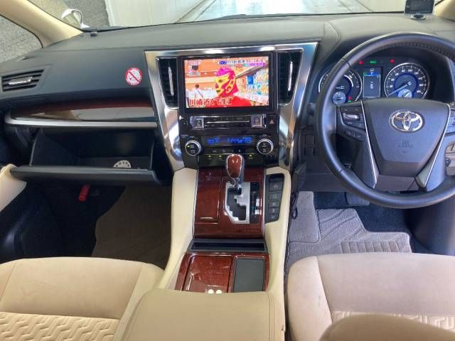 2016 Toyota Vellfire X auction photo 4