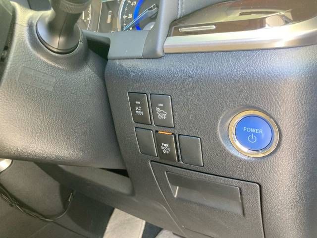2016 Toyota Vellfire X auction photo 5