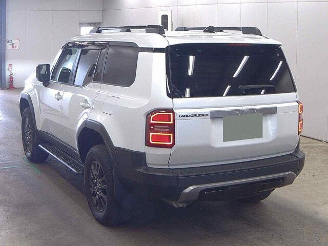 2024 Toyota Land Cruiser 250 VX 4WD auction photo 2