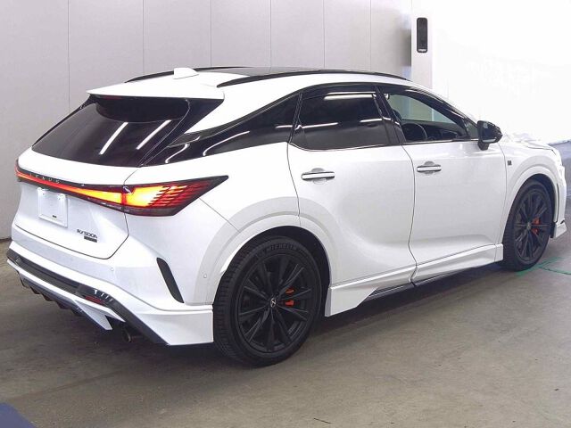 2025 Lexus RX RX500H F Super Four 4WD auction photo 5