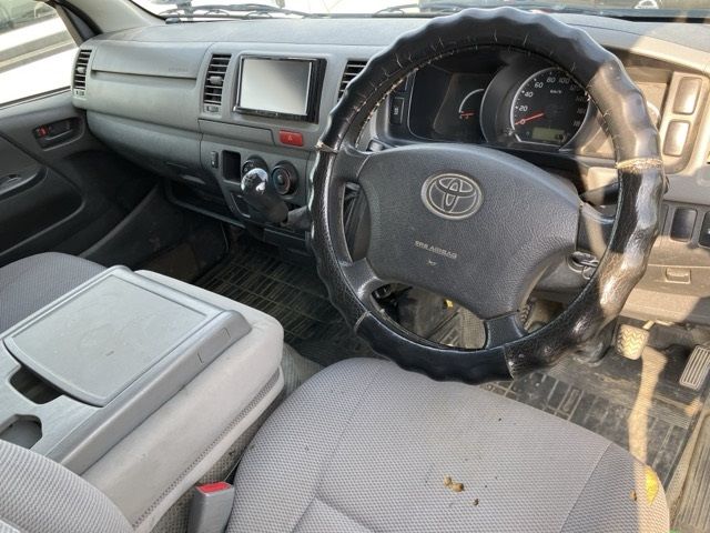 2004 Toyota Hiace バン.4WD auction photo 4