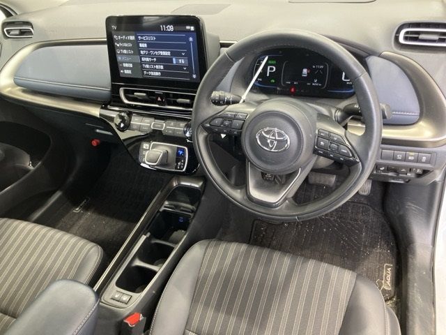 2022 Toyota Aqua Z auction photo 4