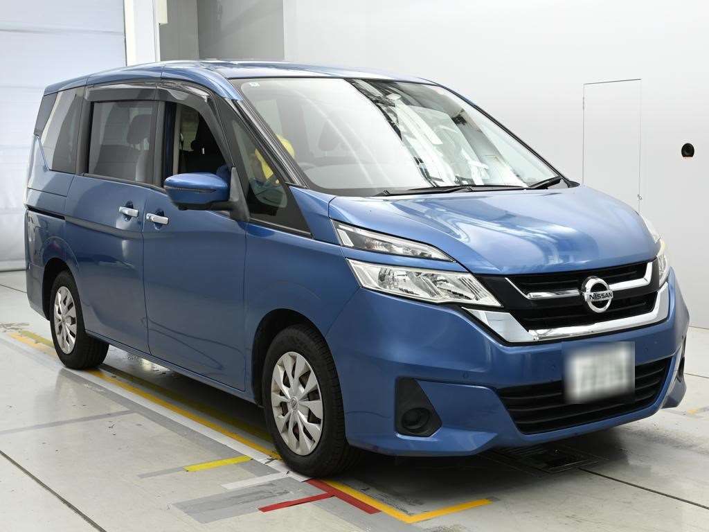 2017 Nissan Serena auction photo 5