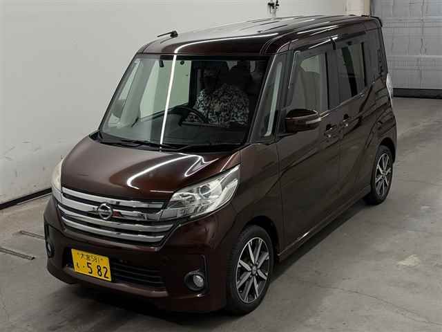 2014 Nissan Dayz Roox Highway Star Turbo auction photo 4