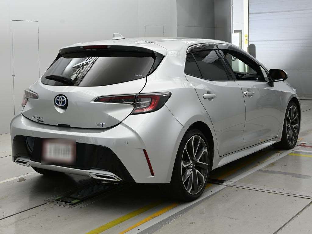 2021 Toyota Corolla Sport ハイブリッドG Z auction photo 2