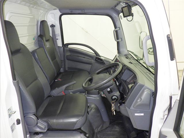 2018 Isuzu Elf バン auction photo 6