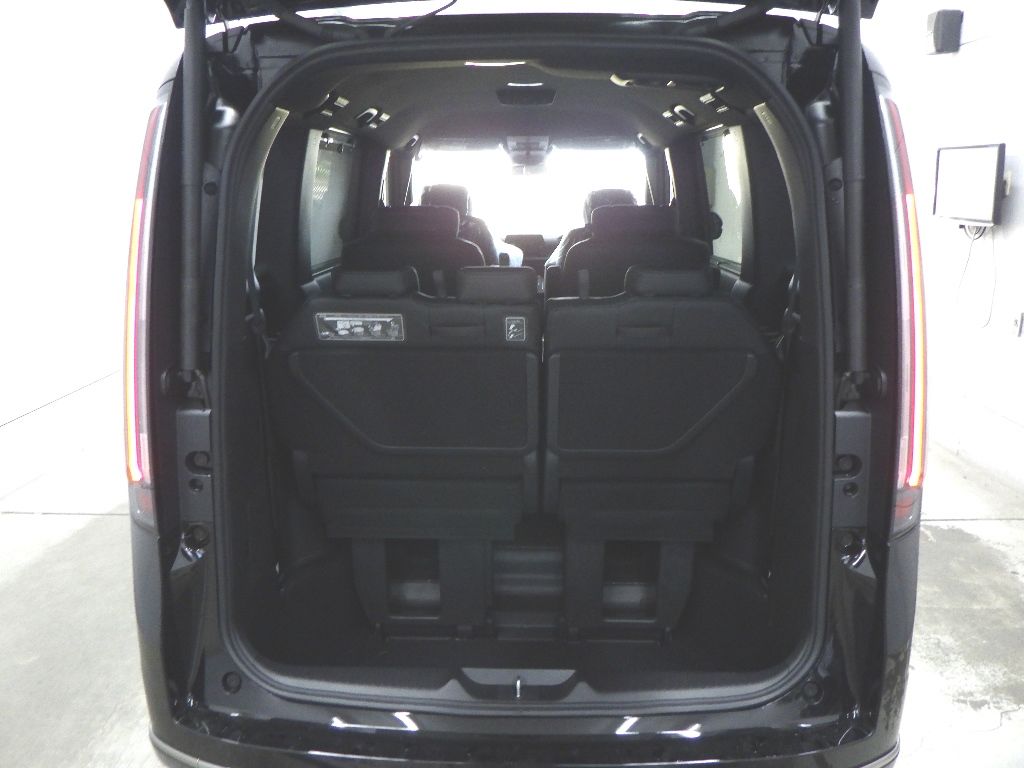 2026 Honda Stepwgn e:HEV 7人 auction photo 11