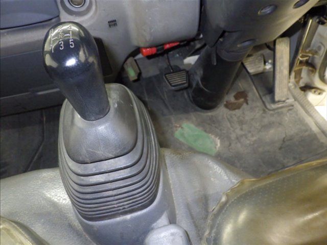 2014 Isuzu Elf dump auction photo 7