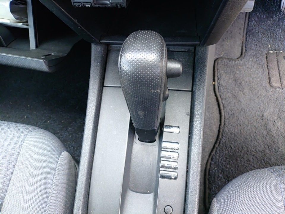 2015 Nissan ウイングロード auction photo 12