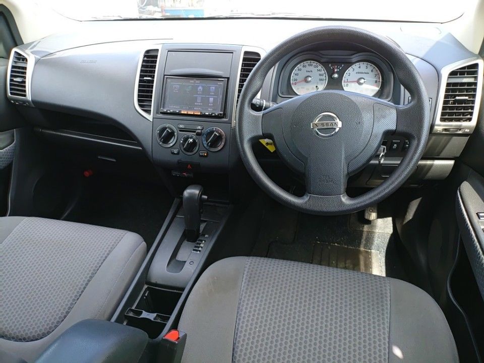 2015 Nissan ウイングロード auction photo 3